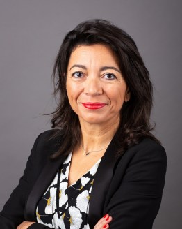 Amel Bouzoura